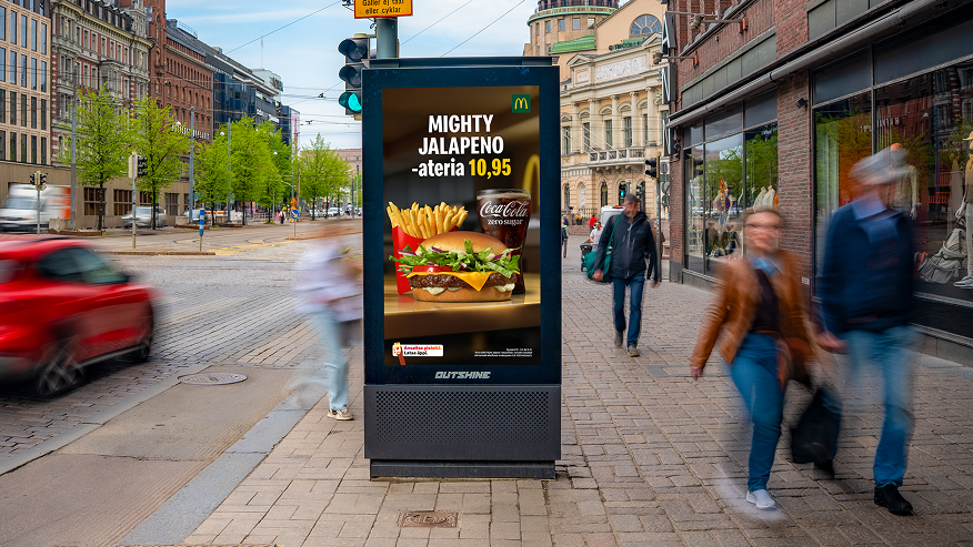 Outshinen mainosnäyttö kaupungissa