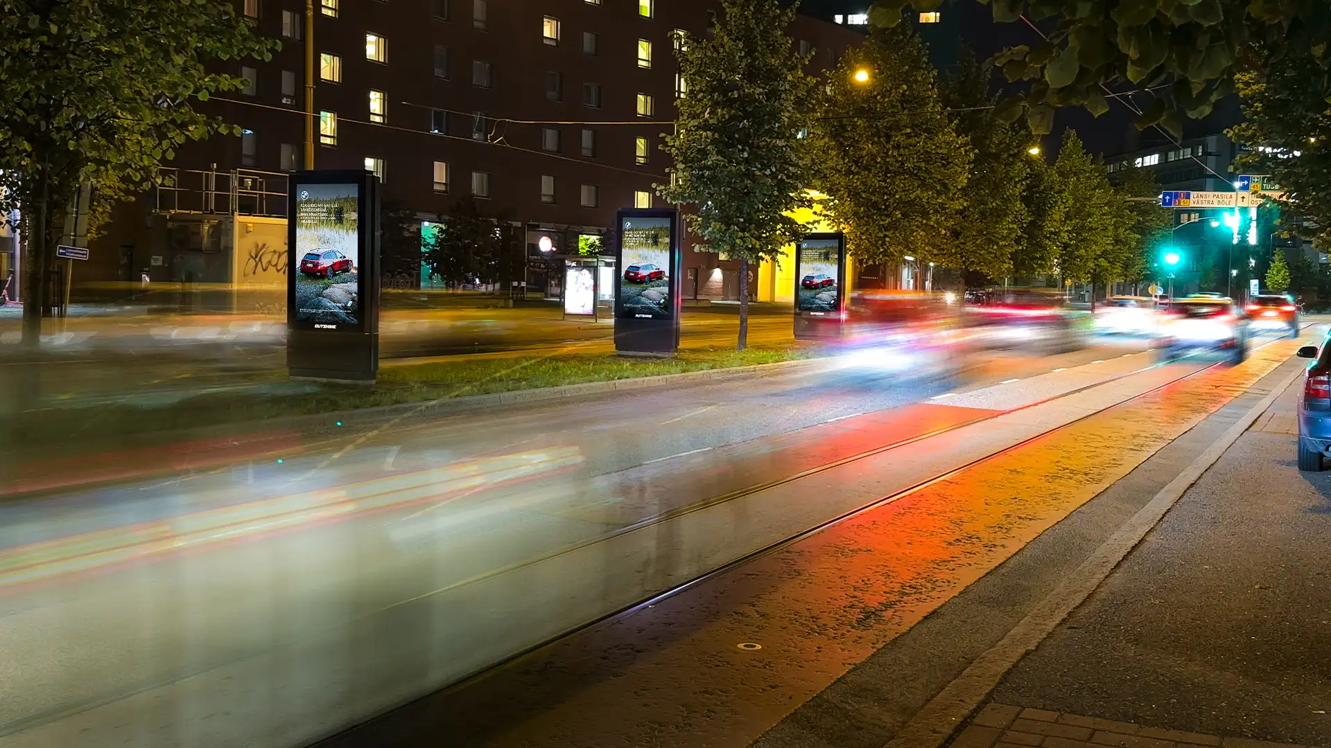 Liikenneympäristön mainos Helsinki