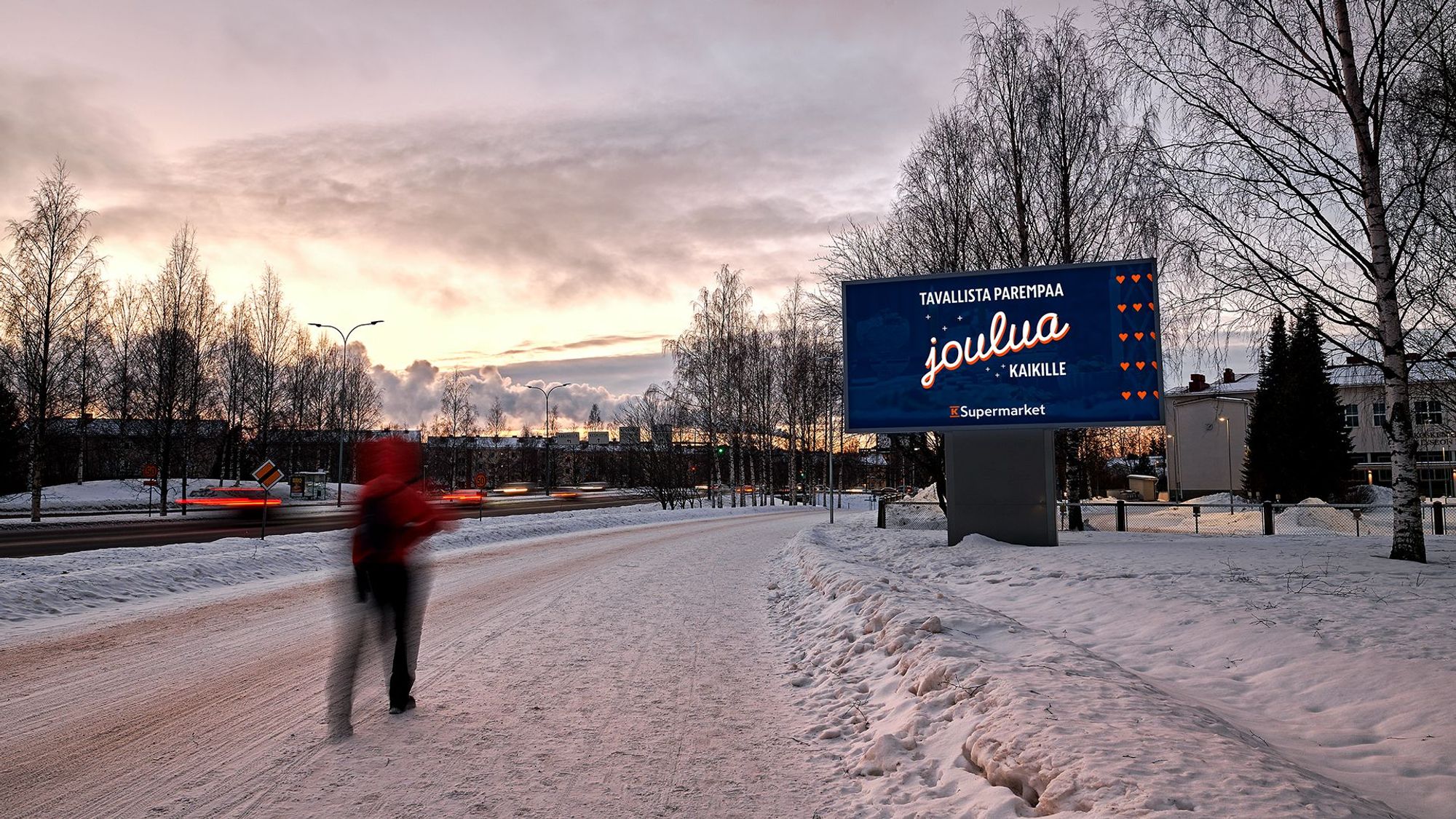 Picture of a screen in Oulu Urheilijanpuisto during winter