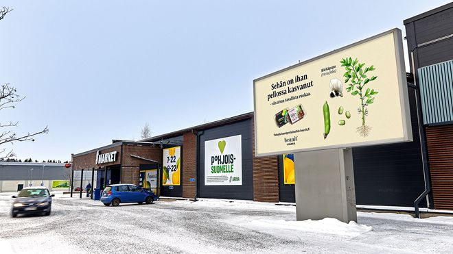 Picture of a screen in Oulu S-market Pateniemi during winter