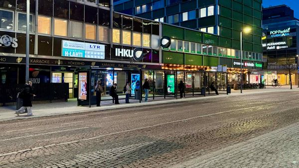 Oulu Pekuri E northbound, outside